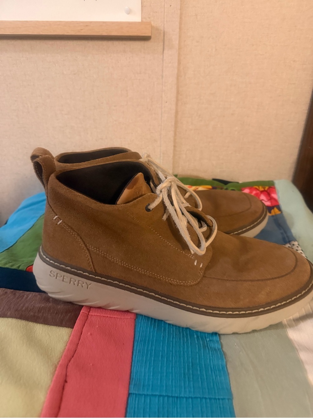 Sperry Tan Suede Chukka Boots with Light Laces - Picture 5 of 6